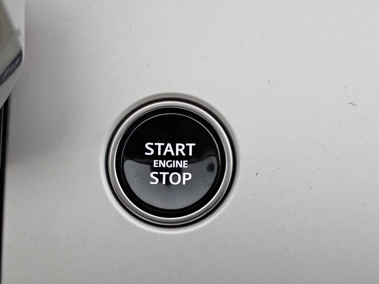 Used 2024 Land Rover Range Rover Long Wheelbase SE image 30