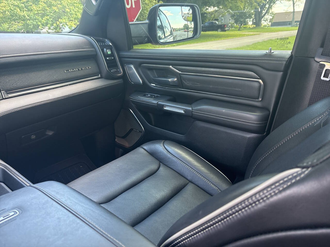 Used 2020 RAM 1500 Limited AWD/4WD image 38