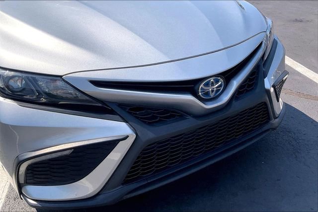 Used 2022 Toyota Camry SE FWD image 30