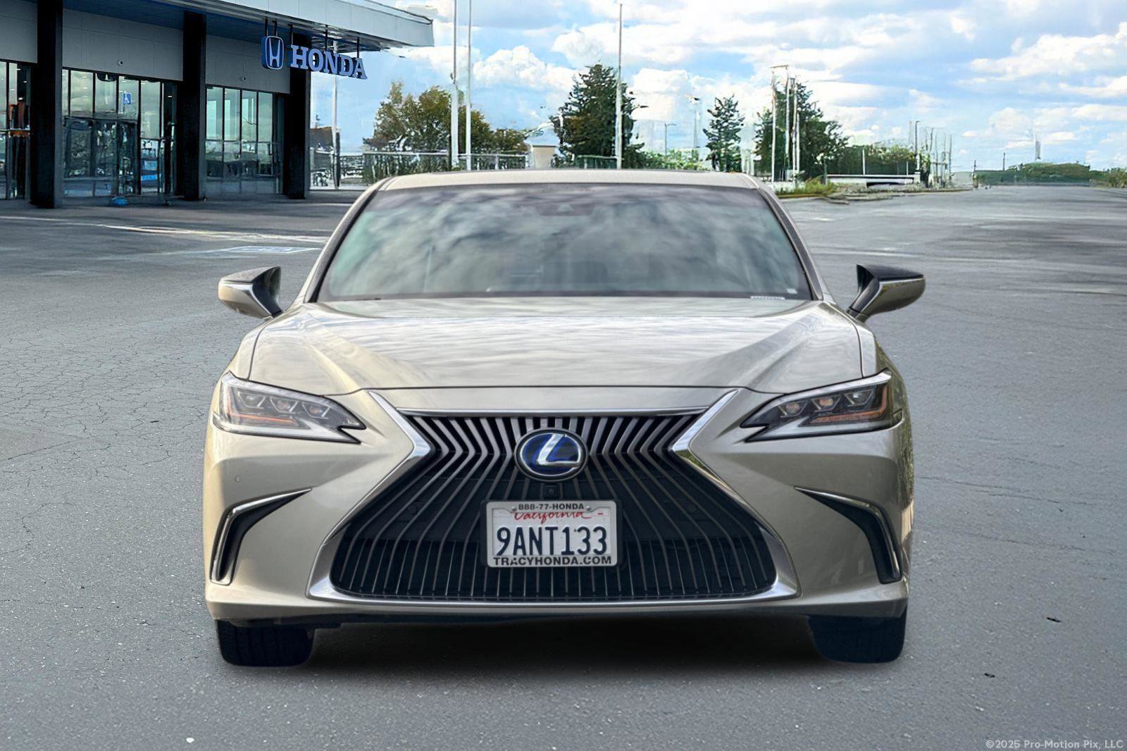 Used 2021 Lexus ES 300h w/ Accessory Package 2 image 14