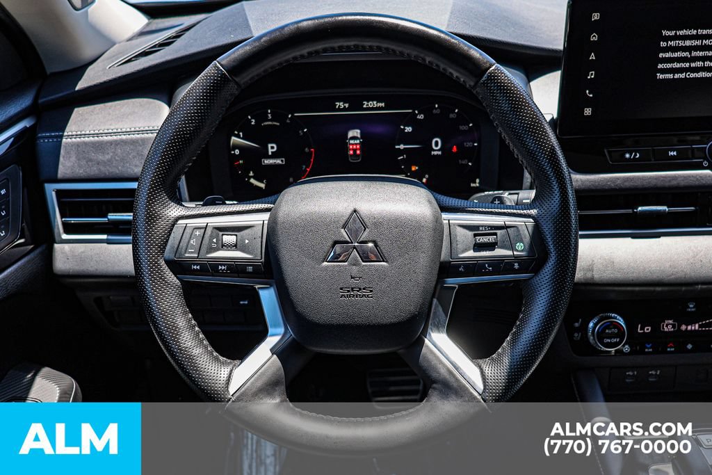 Used 2025 Mitsubishi Outlander SEL FWD image 32