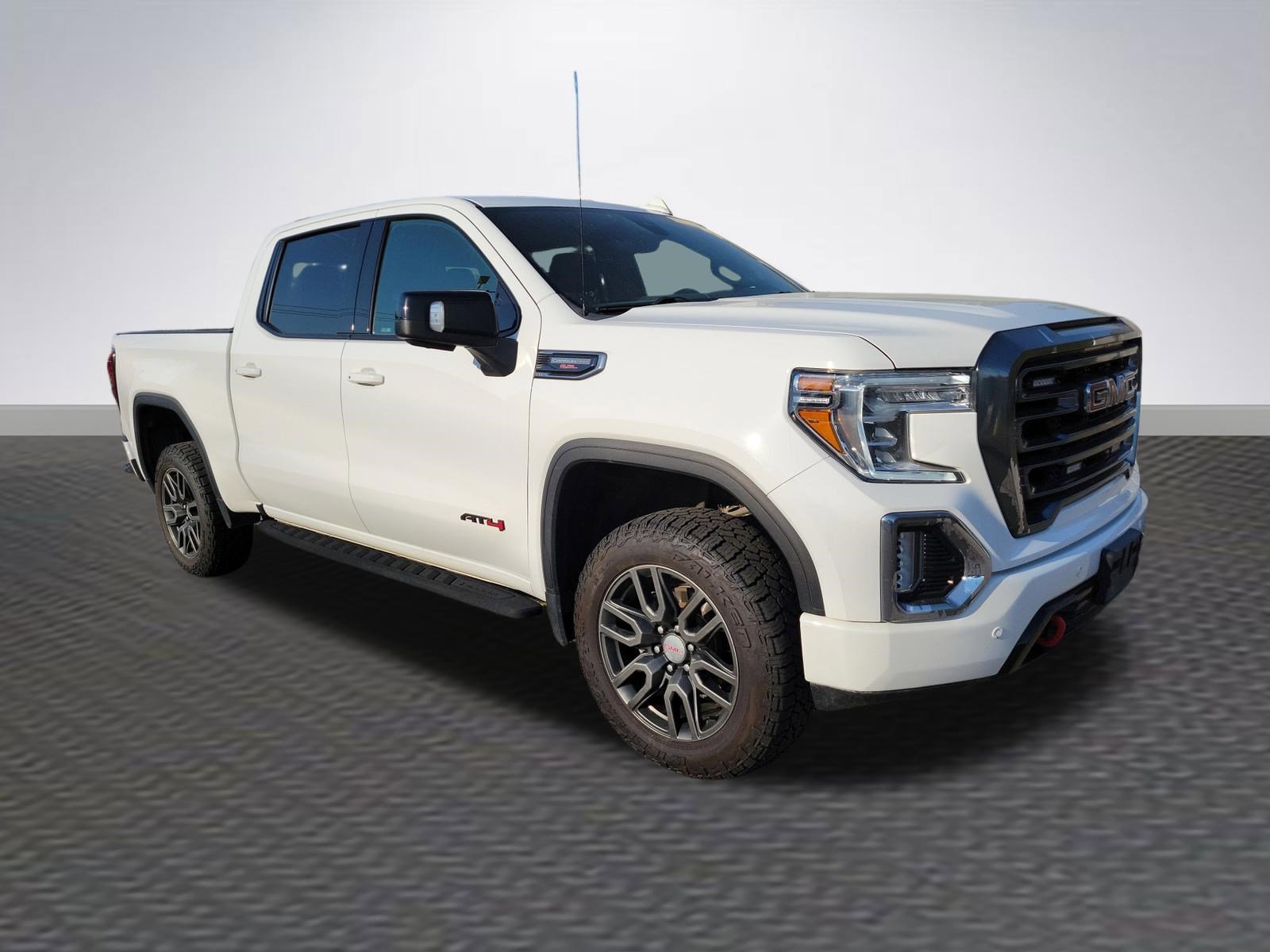 Used 2022 GMC Sierra 1500 AT4 w/ AT4 Premium Package image 1