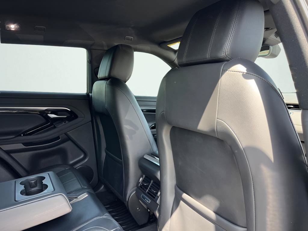 Used 2020 Land Rover Range Rover Evoque SE AWD/4WD image 26