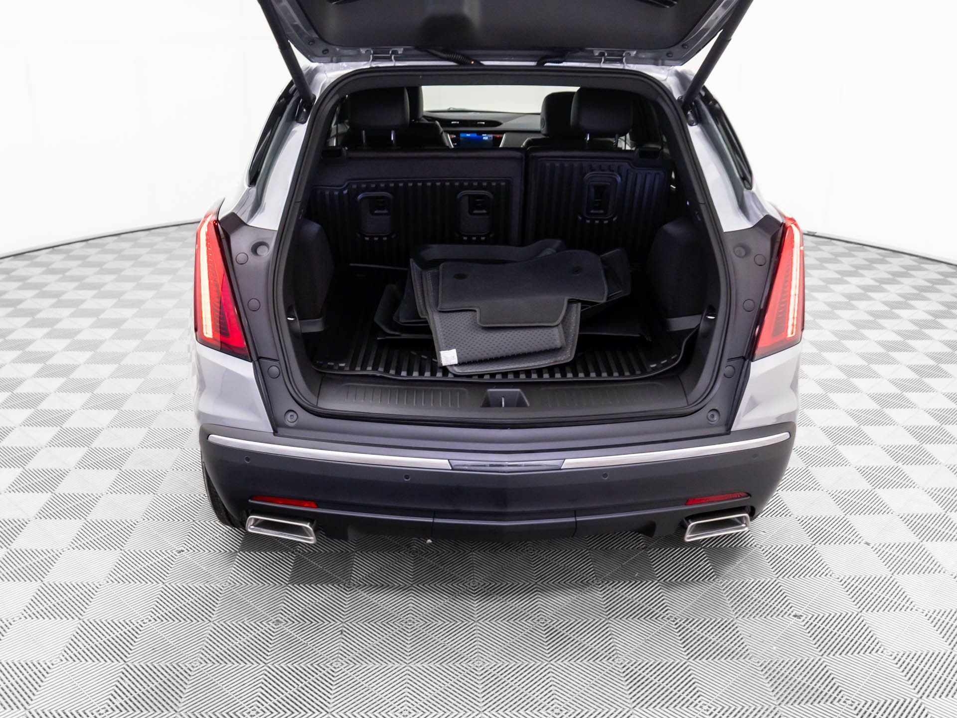 New 2026 Cadillac XT5 Luxury w/ LPO, Floor Liner Package image 30
