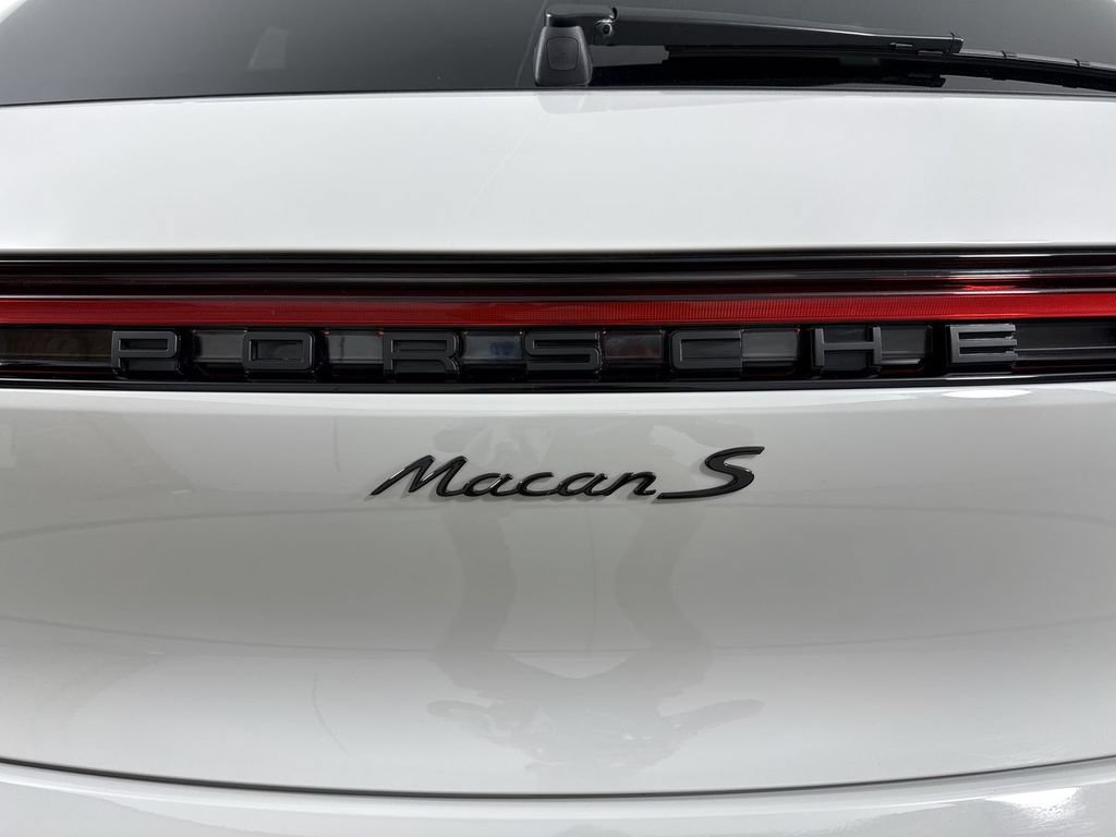New 2025 Porsche Macan S AWD/4WD image 19