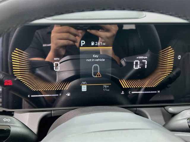 New 2027 Kia Seltos X-Line S w/ X-Line S Premium Package AWD/4WD image 12