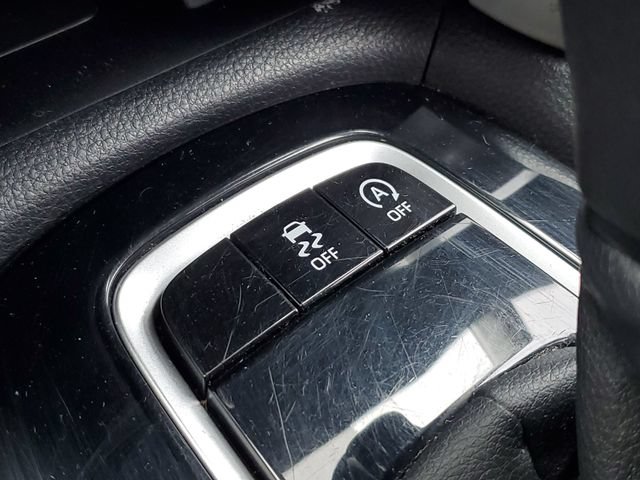 Used 2022 Toyota Corolla Cross LE AWD/4WD image 22
