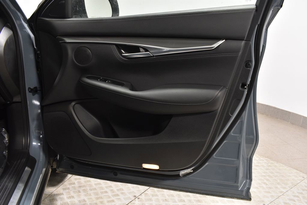 Certified 2025 INFINITI QX55 Luxe w/ Cargo Package image 34