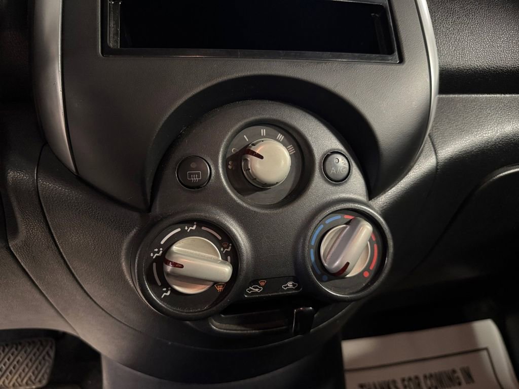 Used 2014 Nissan Versa SV image 19