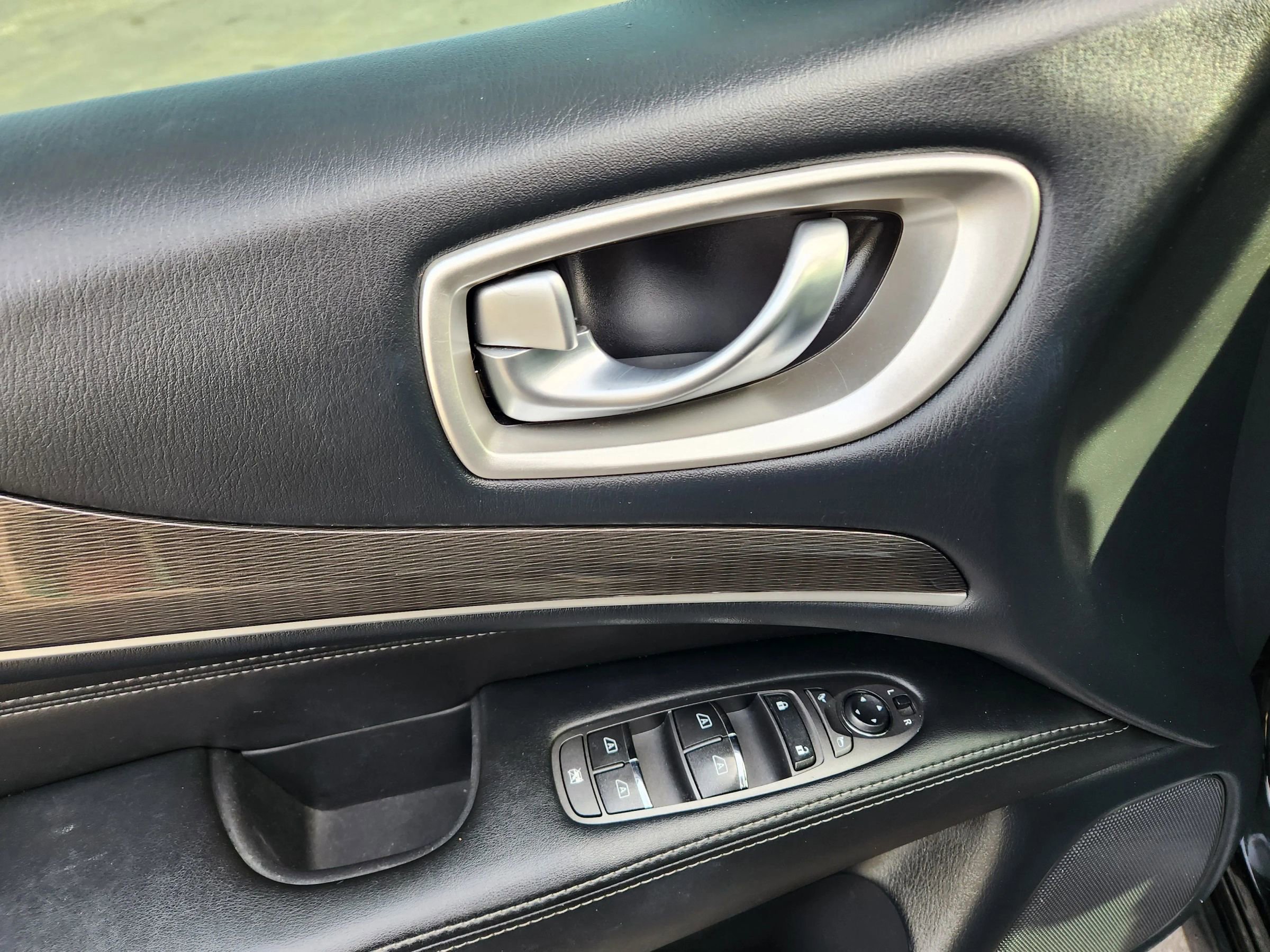 Used 2018 INFINITI QX60 Luxe image 26