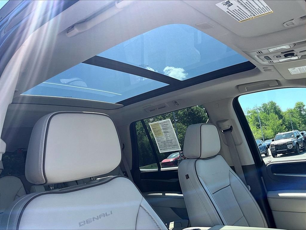 Used 2022 GMC Yukon Denali AWD/4WD image 23