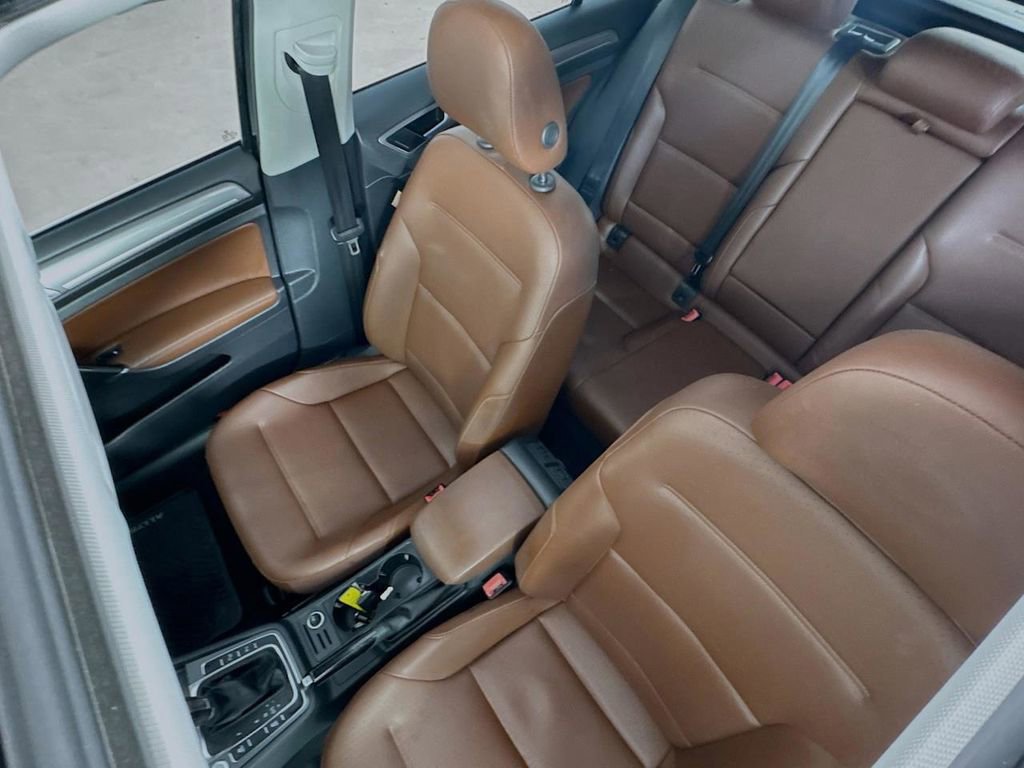 Used 2017 Volkswagen Golf Alltrack SEL image 26