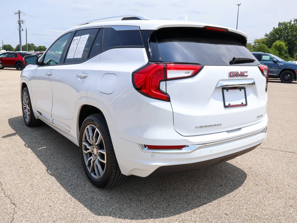 Used 2024 GMC Terrain Denali w/ Denali Premium Package AWD/4WD image 26