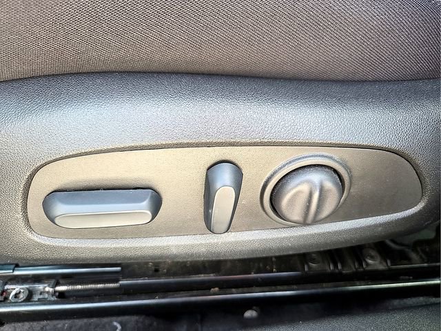 Used 2025 Chevrolet Malibu LT FWD image 17