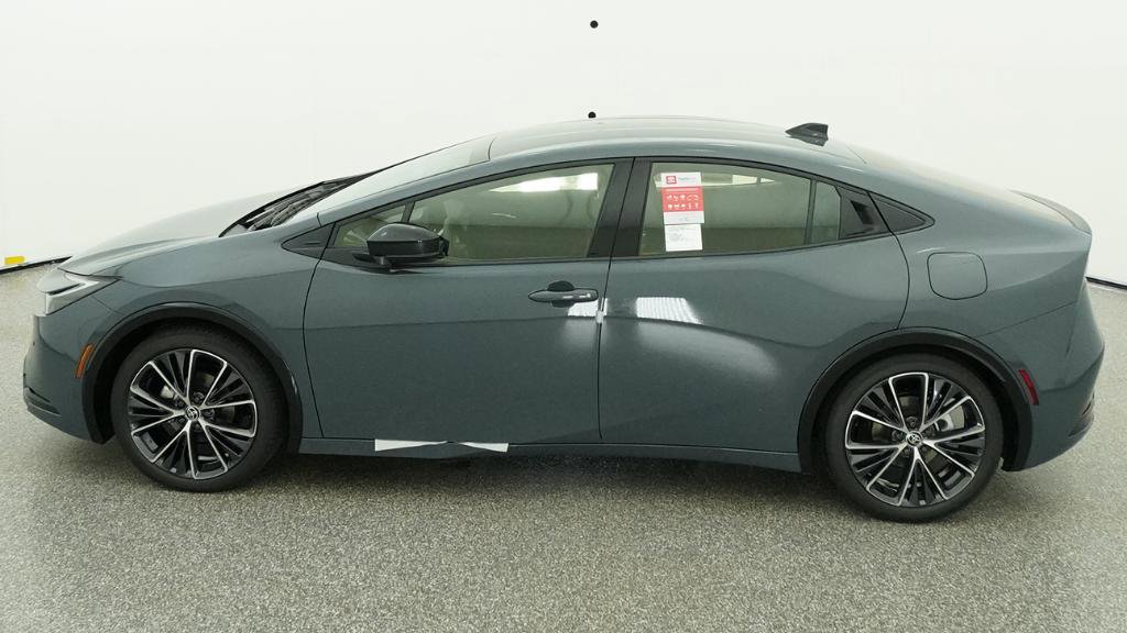 New 2026 Toyota Prius XLE image 15