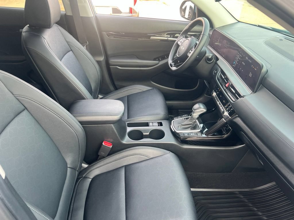 Certified 2024 Kia Seltos SX w/ SX Sunroof Package AWD/4WD image 21