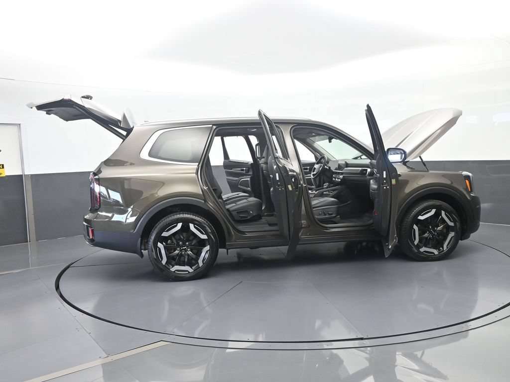Used 2025 Kia Telluride EX w/ EX Captain's Chair Package FWD image 76