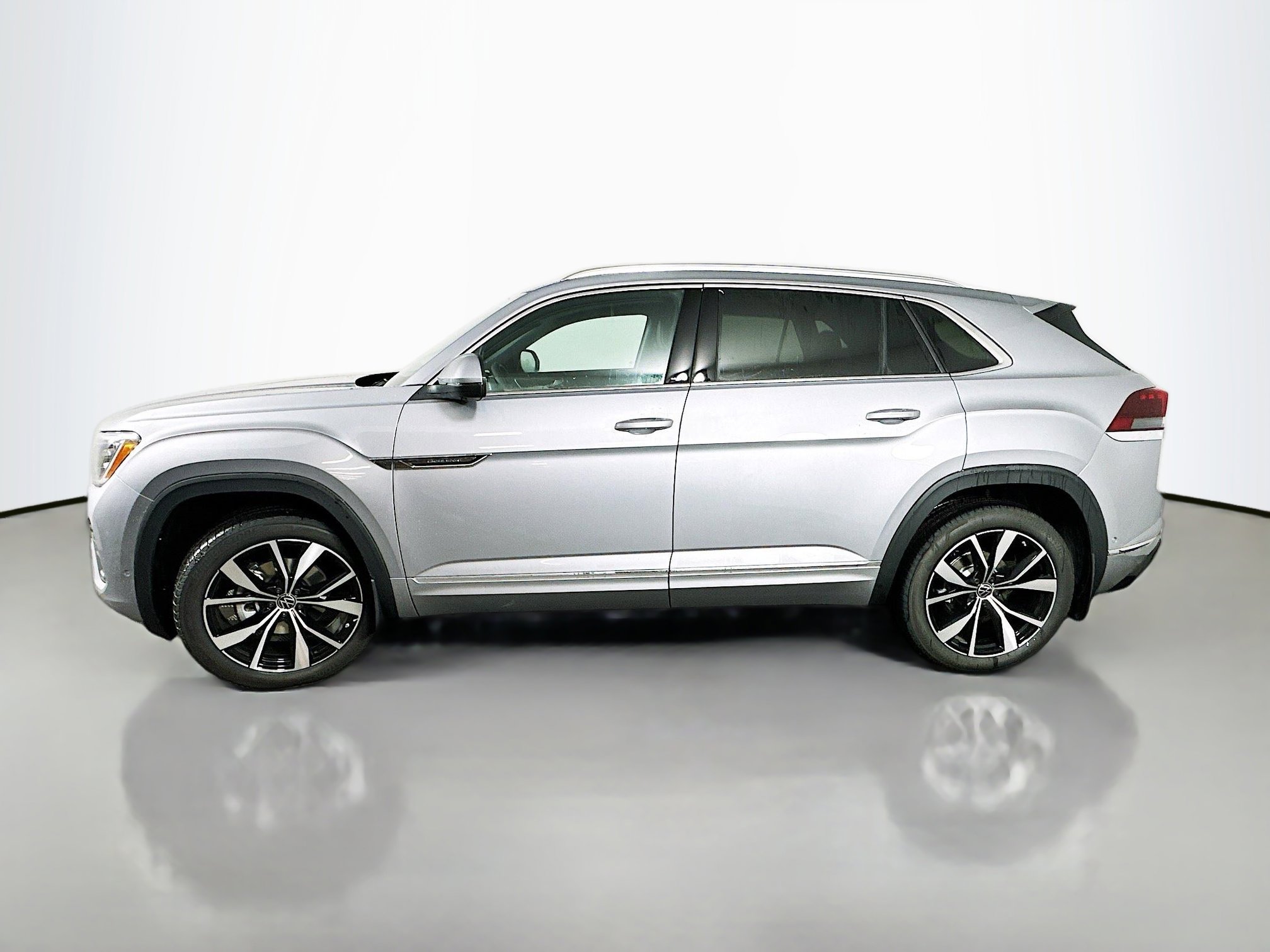 New 2026 Volkswagen Atlas Cross Sport SEL Premium R-Line AWD/4WD image 4