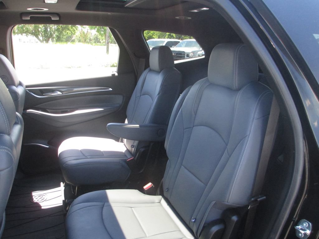 Certified 2023 Buick Enclave Essence w/ Experience Buick Package AWD/4WD image 21
