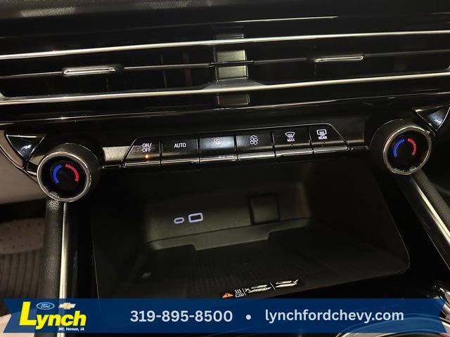 Used 2024 Chevrolet Traverse RS w/ LPO, Floor Liner Package image 14