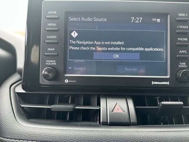 Used 2021 Toyota RAV4 LE image 19