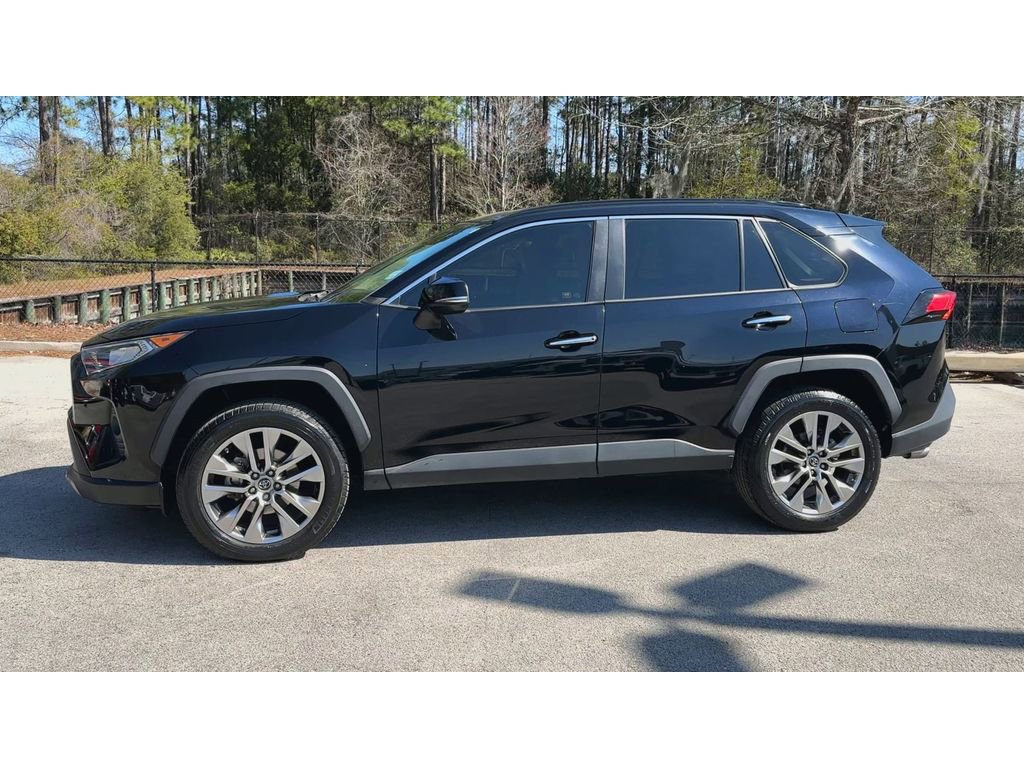 Used 2019 Toyota RAV4 Limited w/ Cold Weather Package image 5