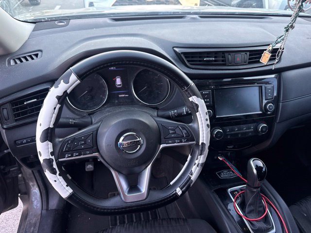 Used 2019 Nissan Rogue S FWD image 25