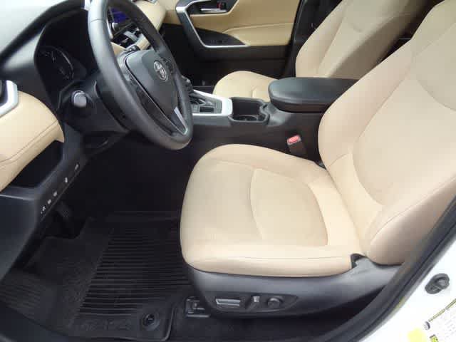 Used 2024 Toyota RAV4 XLE w/ Convenience Package AWD/4WD image 6