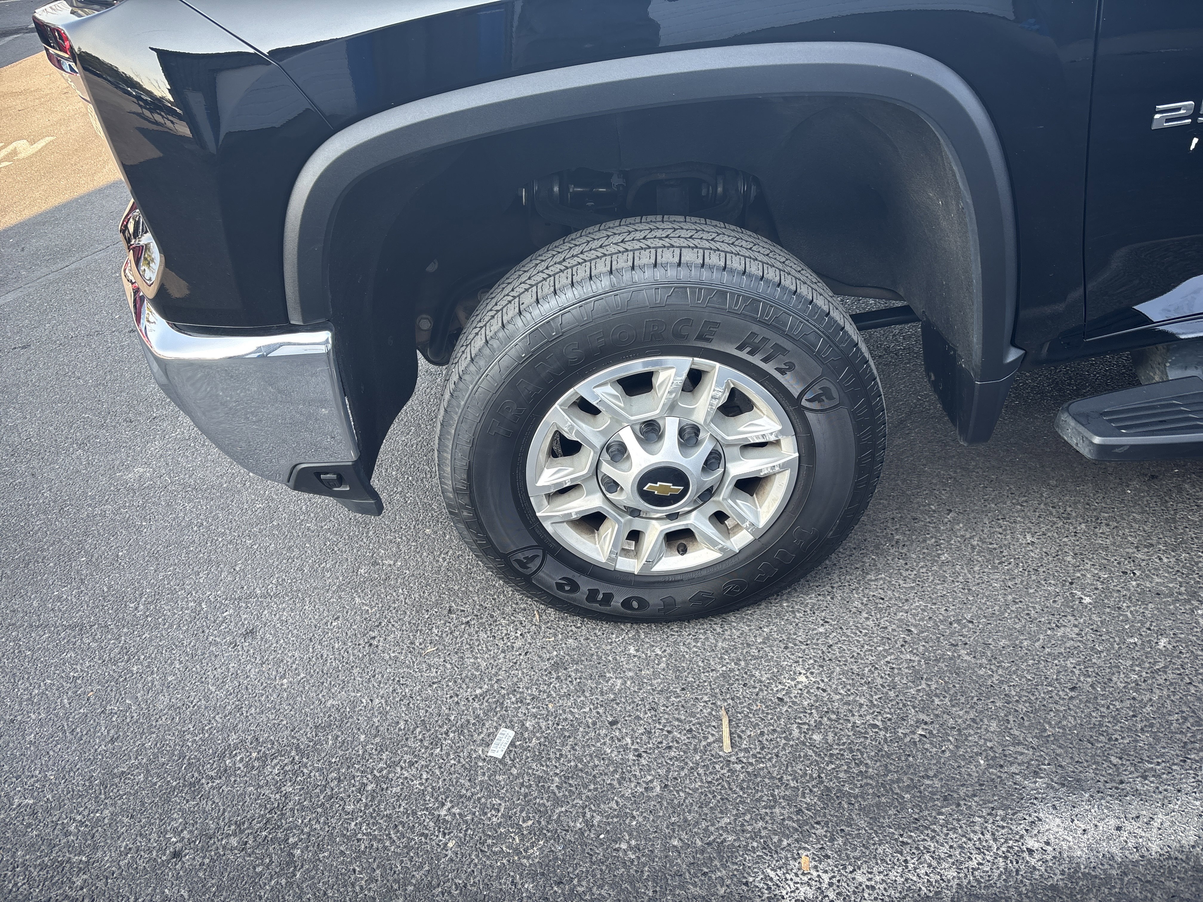 Used 2024 Chevrolet Silverado 2500 LT image 11