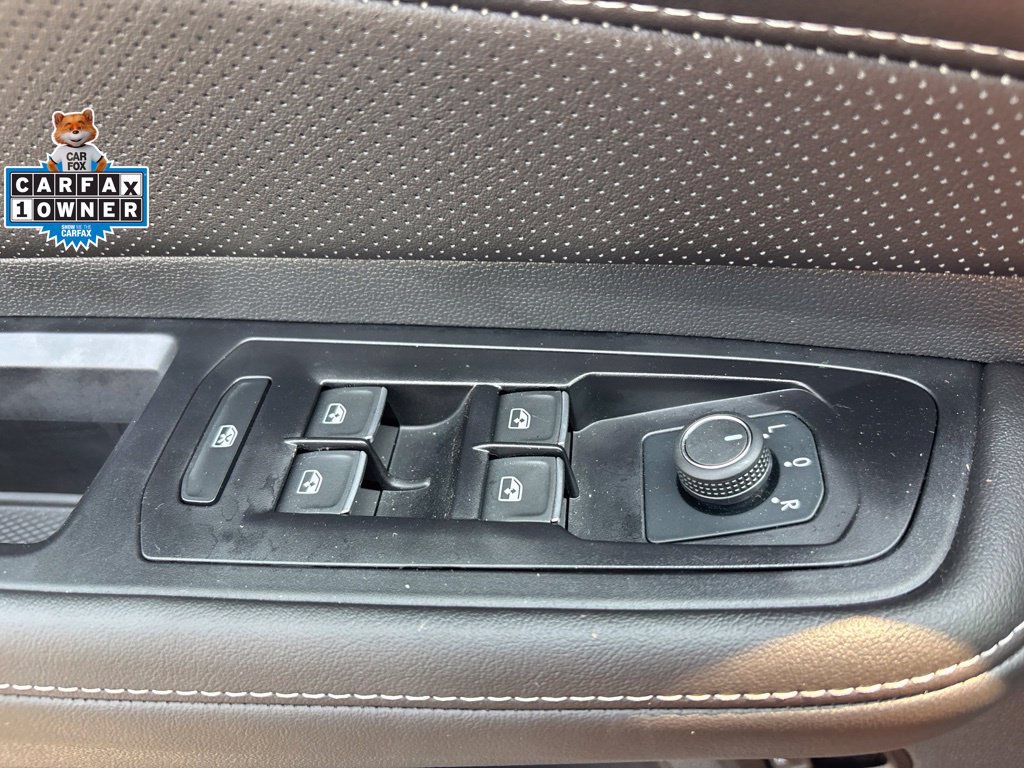 Used 2025 Volkswagen Atlas Cross Sport SE AWD/4WD image 17