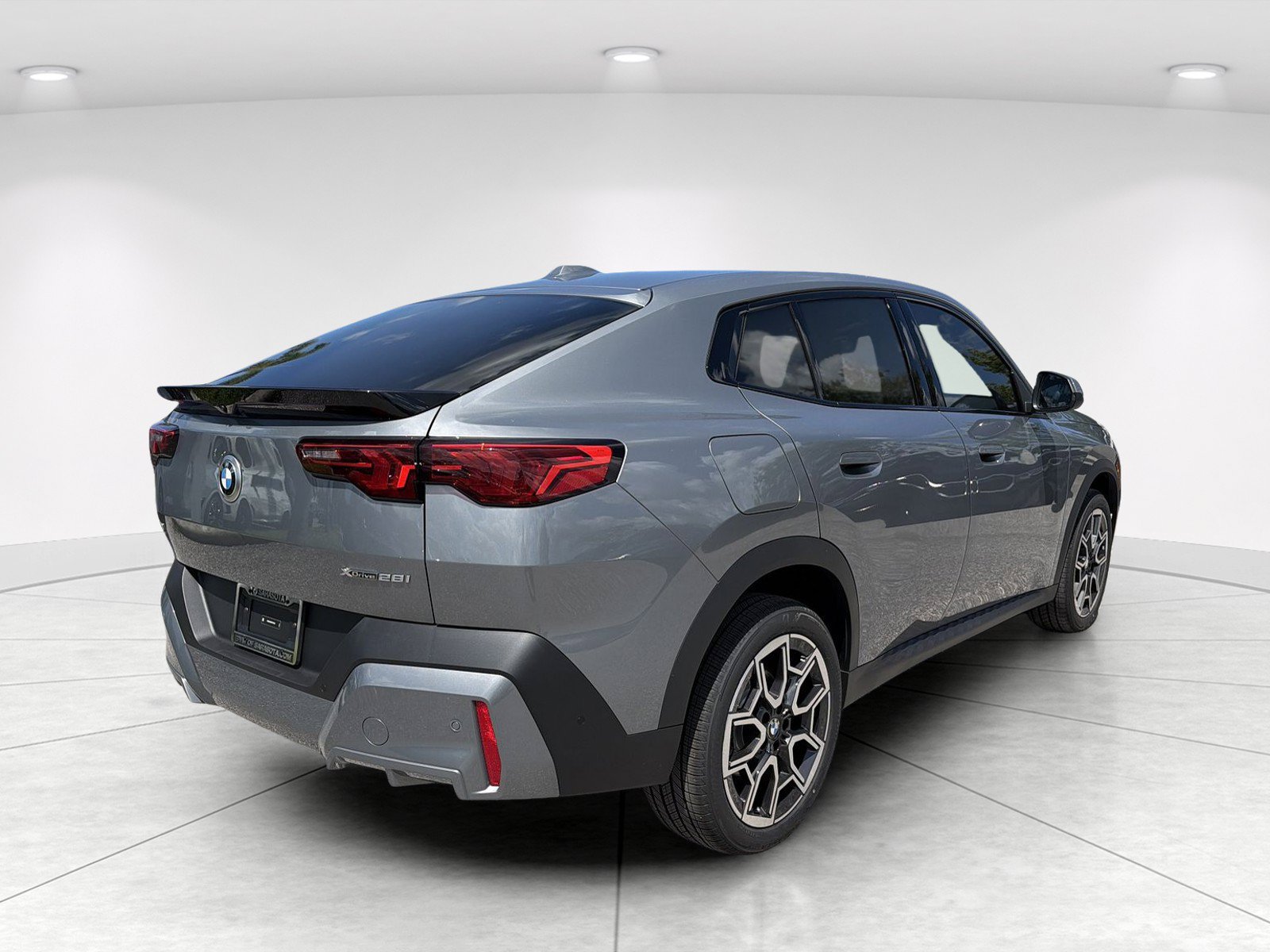New 2026 BMW X2 xDrive28i w/ Convenience Package AWD/4WD image 4