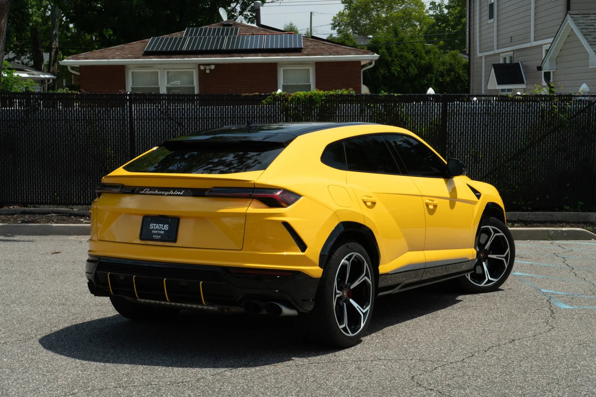 Used 2021 Lamborghini Urus AWD/4WD image 37