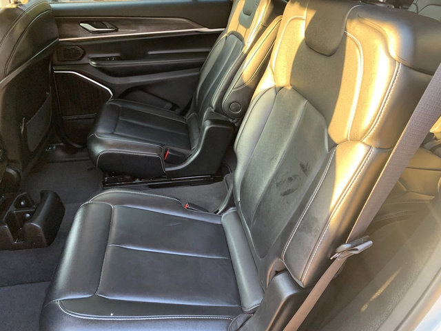 Used 2021 Jeep Grand Cherokee L Limited AWD/4WD image 22