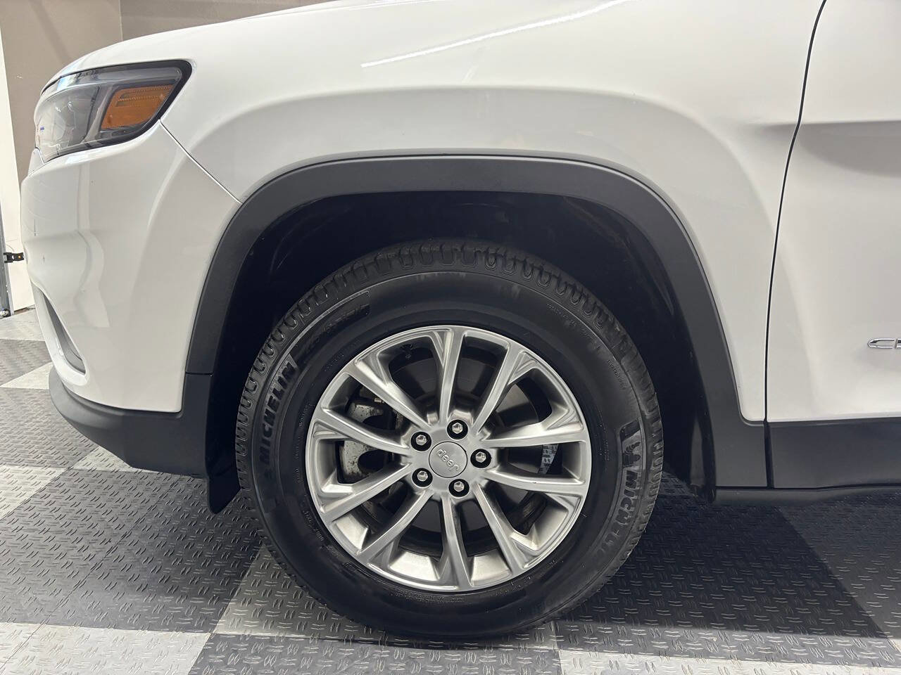 Used 2021 Jeep Cherokee Latitude Lux AWD/4WD image 12