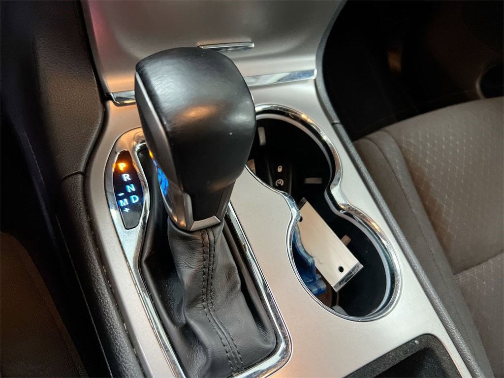 Used 2021 Jeep Grand Cherokee Laredo w/ Security & Convenience Group image 17