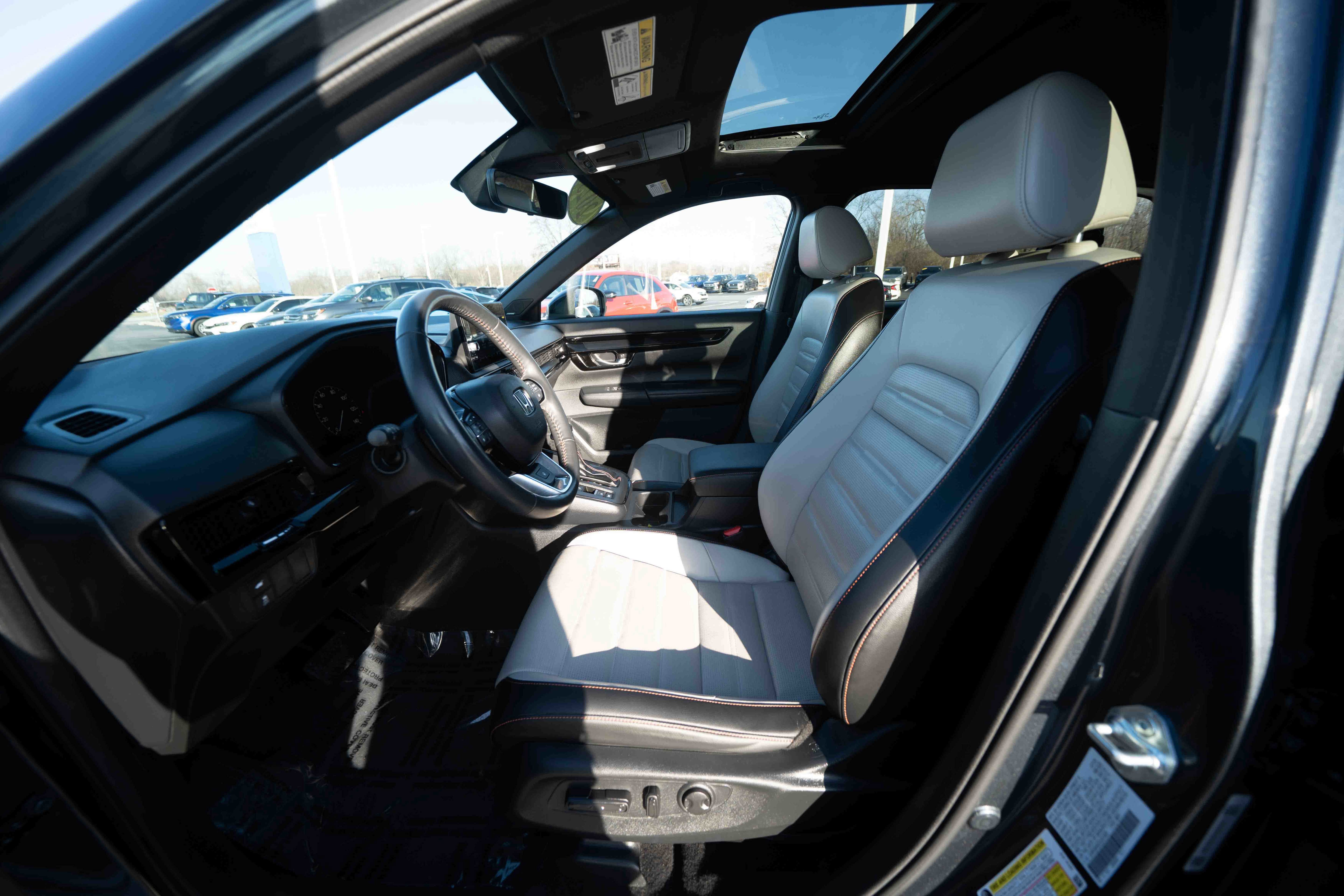 Certified 2025 Honda CR-V Sport Touring image 9