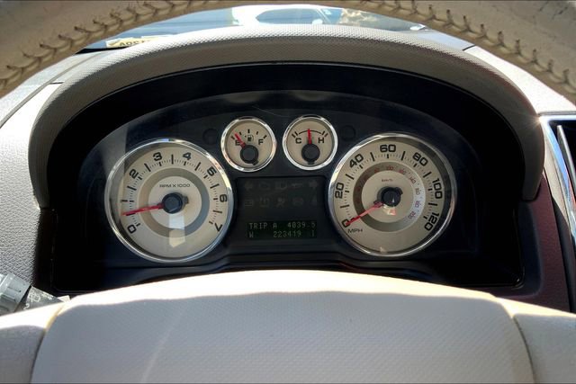 Used 2010 Ford Edge SEL image 20