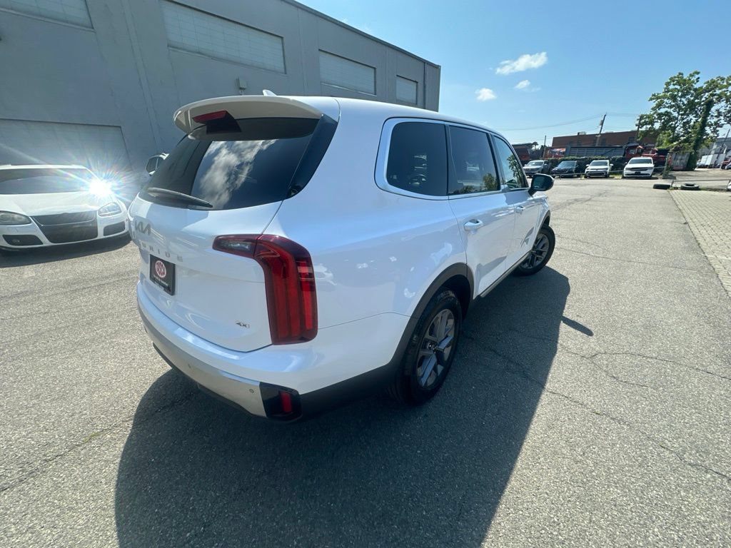 Used 2024 Kia Telluride LX AWD/4WD image 6