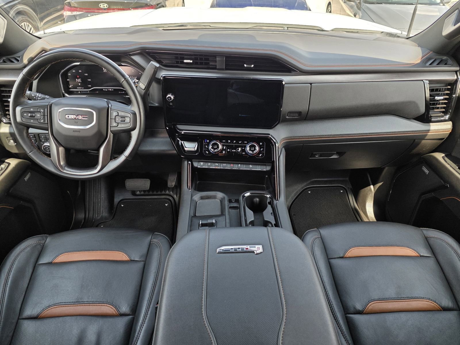 Used 2024 GMC Sierra 2500 AT4 w/ AT4 Preferred Package image 11