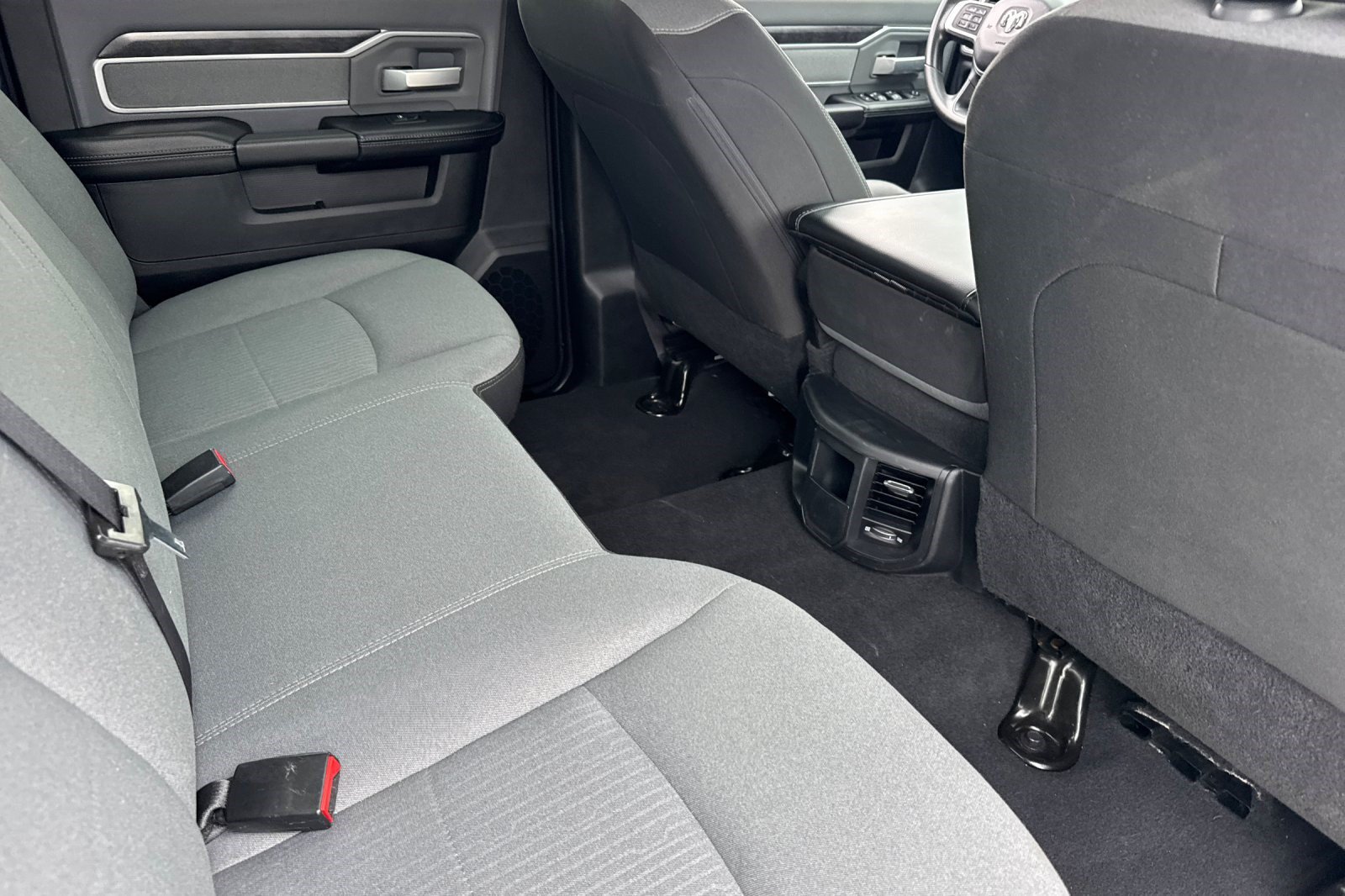 Used 2019 RAM 3500 Big Horn AWD/4WD image 32
