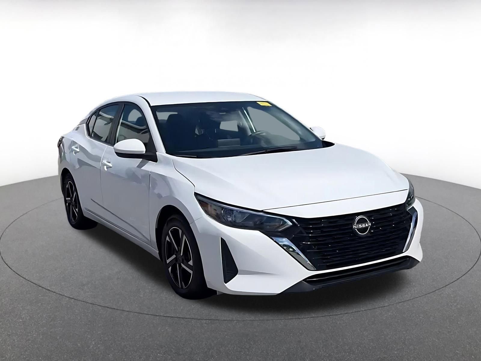 Used 2024 Nissan Sentra SV image 2