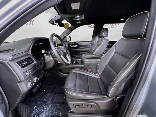 Used 2023 GMC Yukon XL SLT AWD/4WD image 10