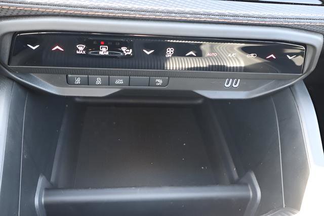 New 2026 Jeep Cherokee Limited AWD/4WD image 17