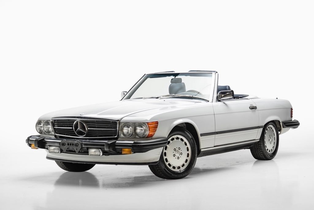 Used 1988 Mercedes-Benz 560 SL image 4