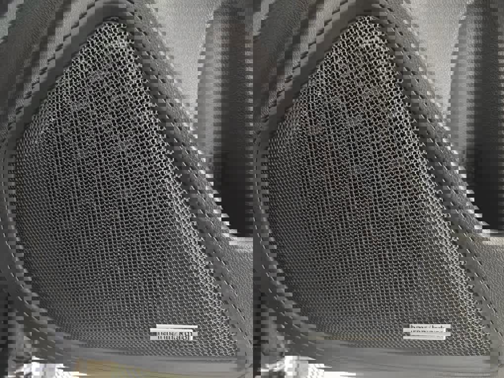 Used 2025 Subaru Outback Onyx Edition image 11