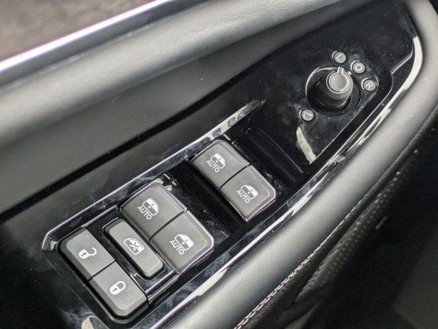 Used 2024 Jeep Grand Cherokee Overland w/ Adv Protech Group III image 26