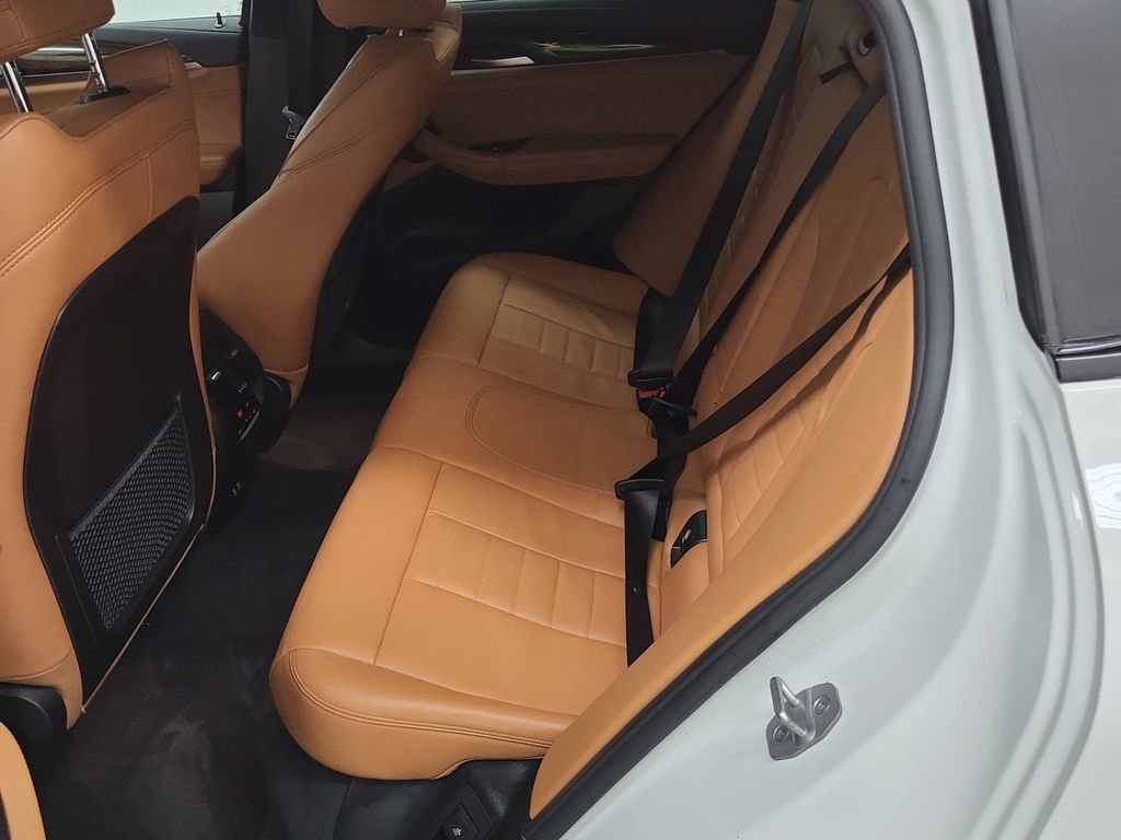 Used 2021 BMW X4 M40i image 3