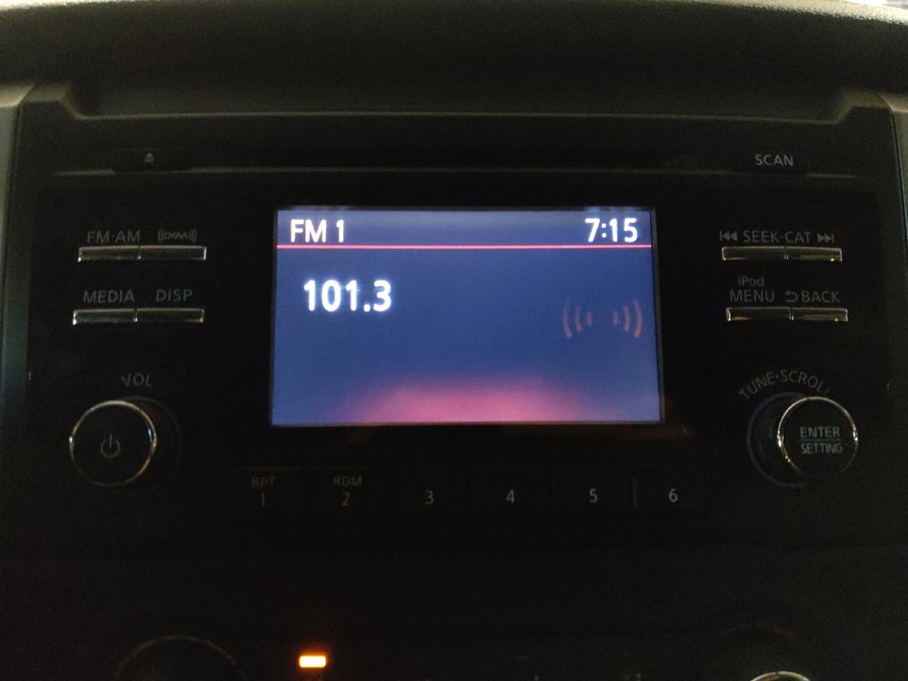 Used 2018 Nissan Titan SV image 25