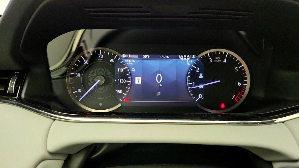 Used 2022 Land Rover Range Rover Evoque R-Dynamic S AWD/4WD image 14