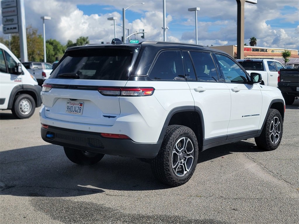 Used 2022 Jeep Grand Cherokee Trailhawk image 5